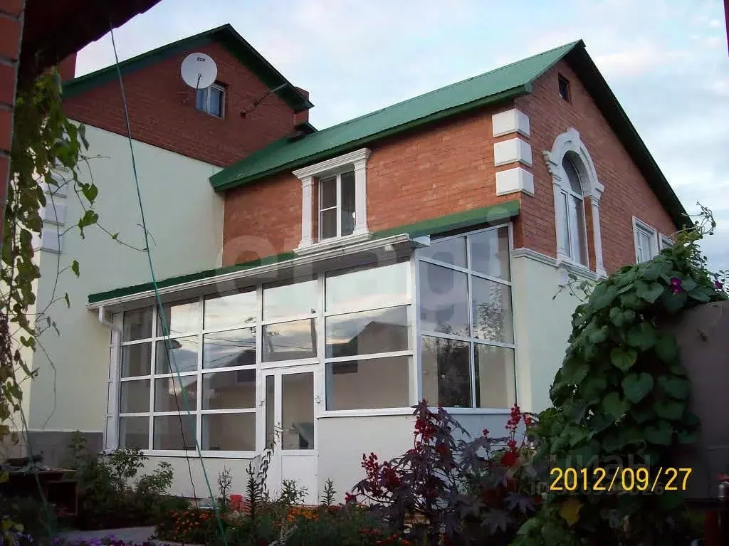 Дом в Тюменская область, Тюмень Матмасы мкр, ул. Нефтяников (310 м) - Фото 1