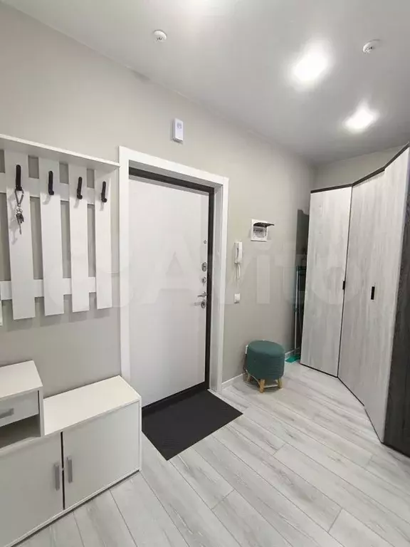 1-к. квартира, 32 м, 8/9 эт. - Фото 0