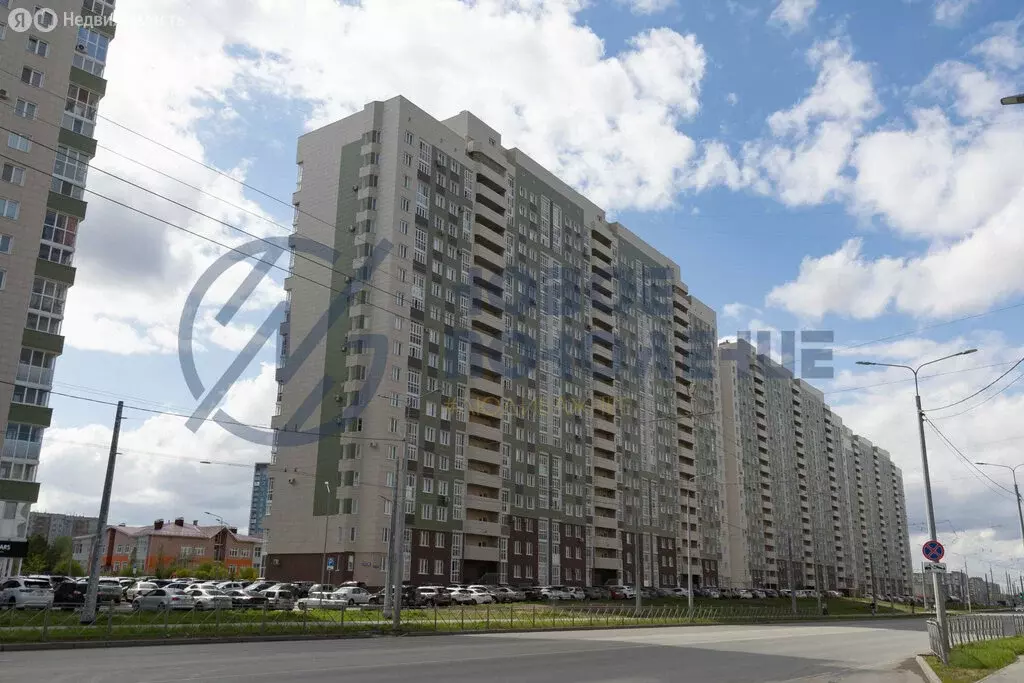 3-комнатная квартира: Омск, улица Крупской, 13/3 (90.2 м) - Фото 0