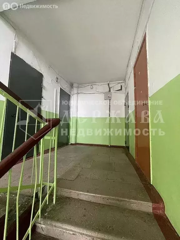 2-комнатная квартира: Кемерово, улица Ушакова, 1 (58 м) - Фото 1
