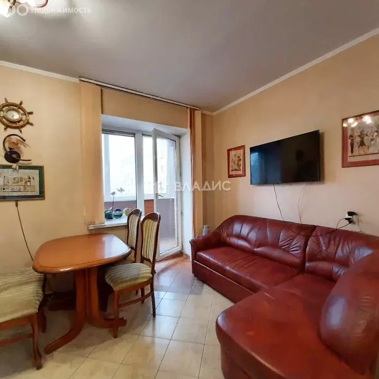 2-комнатная квартира: Калининград, улица Сержанта Мишина, 3 (60 м) - Фото 0