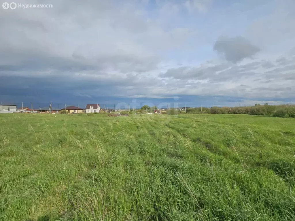 Участок в Тукаевский район, деревня Азьмушкино, Денежная улица (8 м) - Фото 1