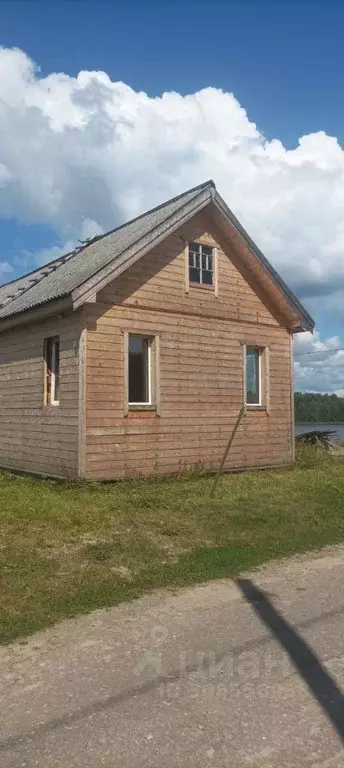 Дом в Карелия, Олонецкий район, д. Коткозеро Виллальская ул. (80 м) - Фото 0