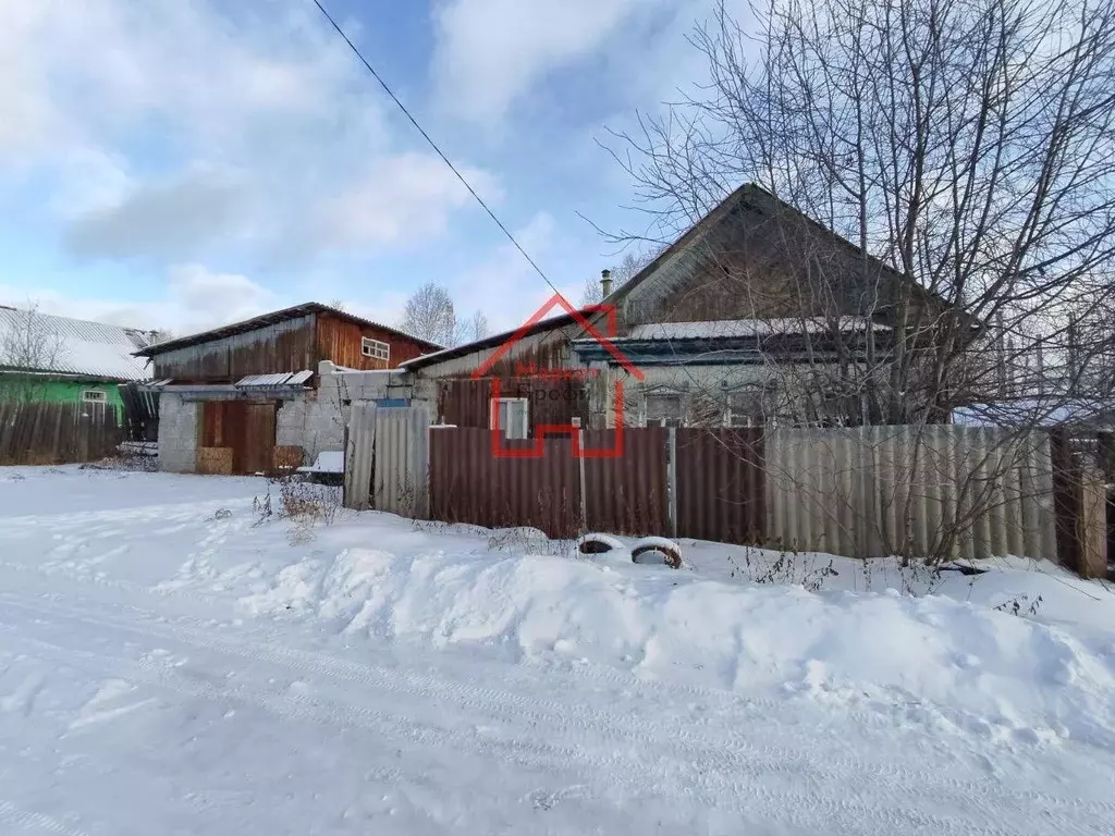 Дом в Свердловская область, Верхняя Пышма ул. Бажова, 4 (75 м) - Фото 0