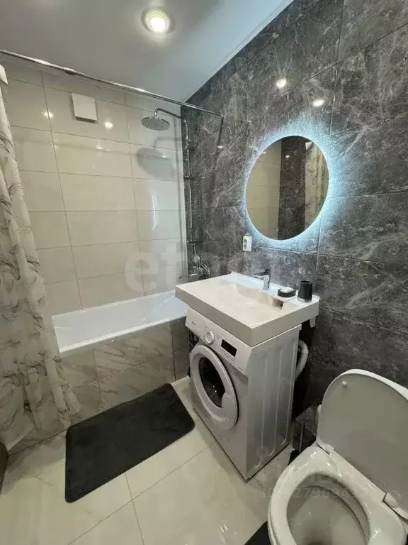 1-к кв. Удмуртия, Ижевск ул. Шишкина, 30 (40.0 м) - Фото 1
