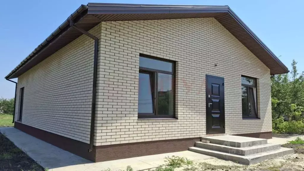 Дом в Белгородская область, Старооскольский городской округ, с. ... - Фото 0
