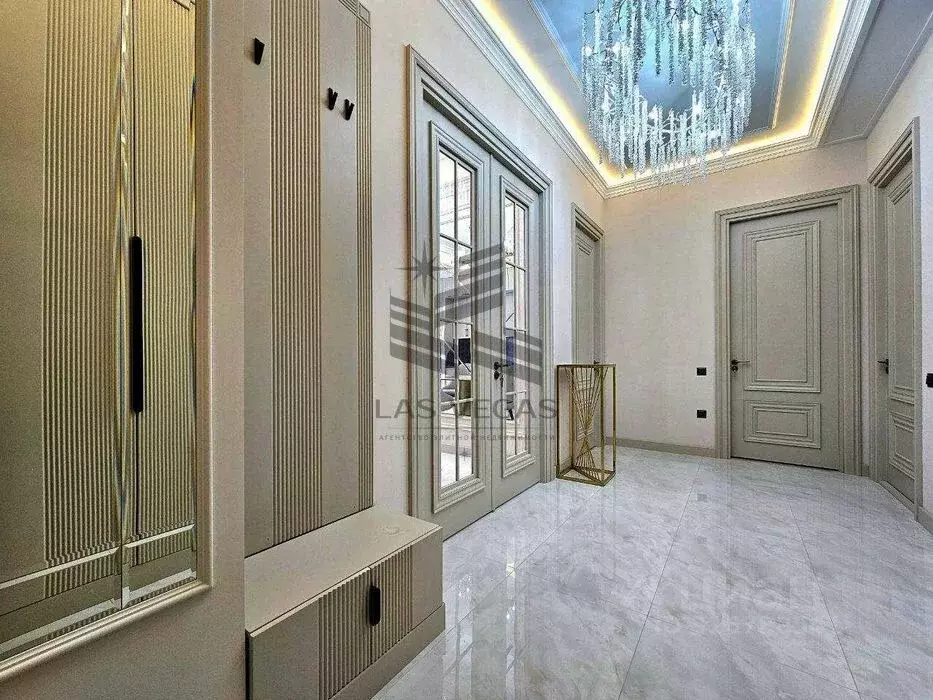 4-к кв. Татарстан, Казань ул. Сибгата Хакима, 15 (170.0 м) - Фото 0