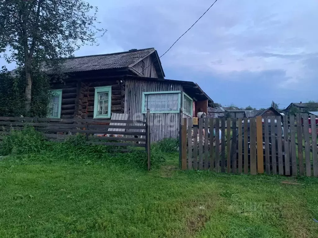 Дом в Свердловская область, Нижний Тагил городской округ, пос. ... - Фото 0