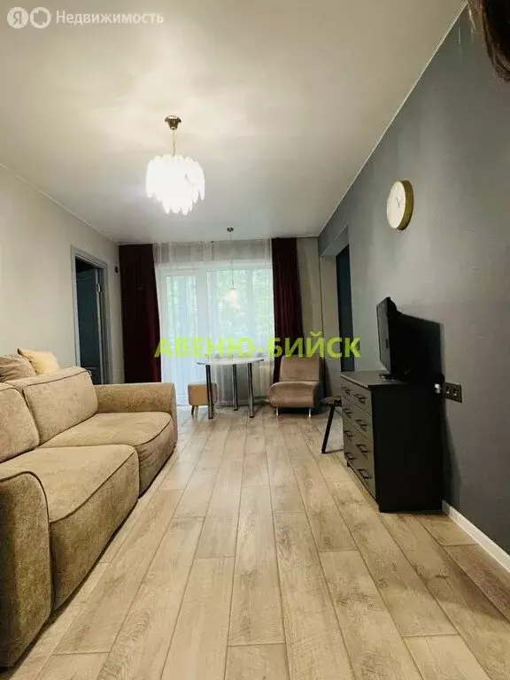 2-комнатная квартира: Бийск, улица Александра Радищева, 14 (45.8 м) - Фото 0