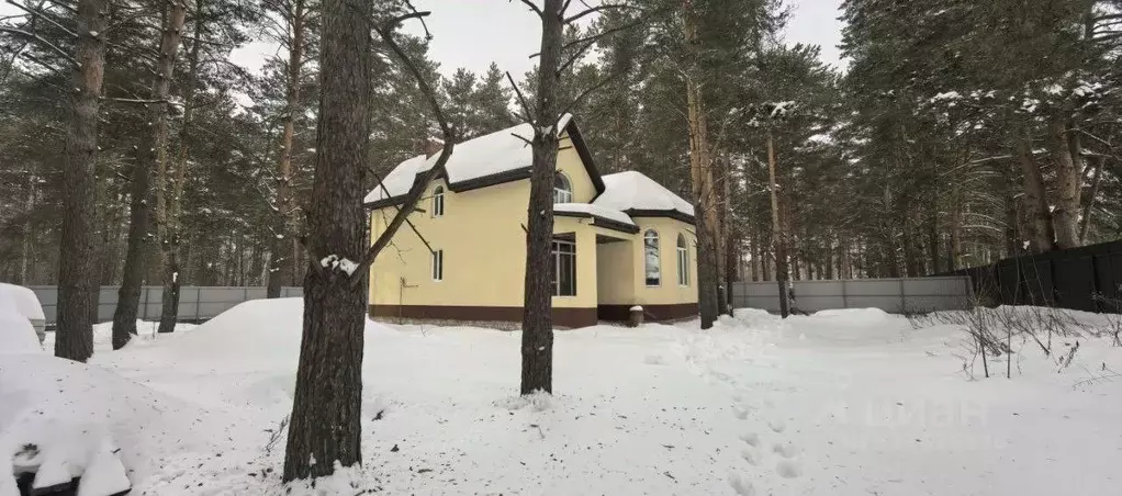 Дом в Брянская область, Брянск Снежетьская ул., 102 (150 м) - Фото 2