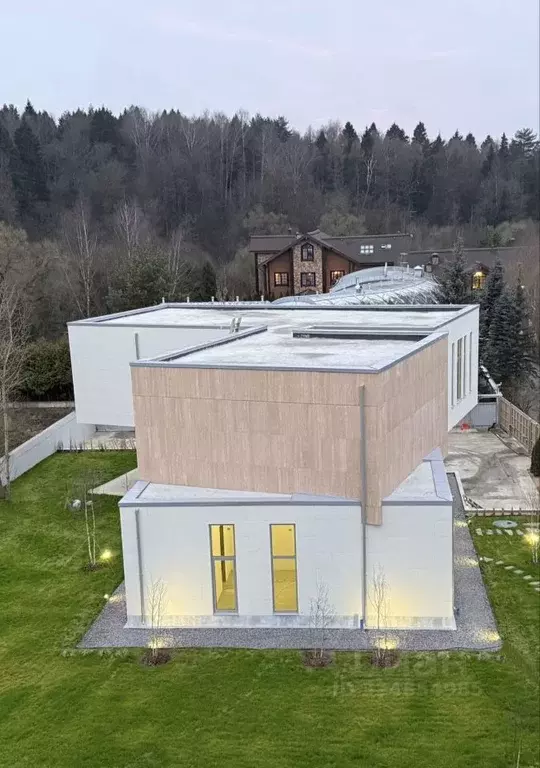 Дом в Московская область, Одинцовский городской округ, д. Сколково  ... - Фото 2