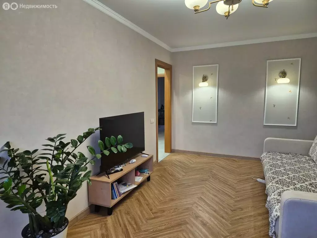 3-комнатная квартира: Красноярск, улица Карла Маркса (62.4 м) - Фото 2