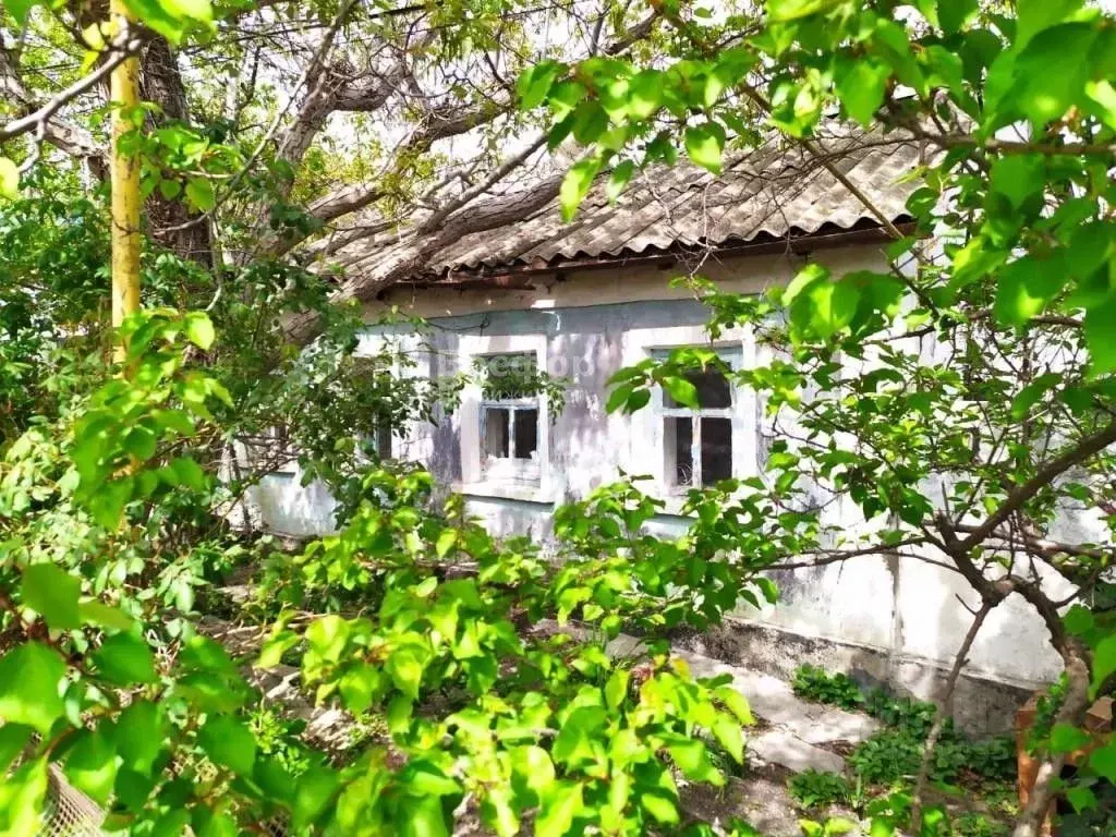 Дом в Крым, Феодосия ул. Свободы, 9 (200 м) - Фото 1