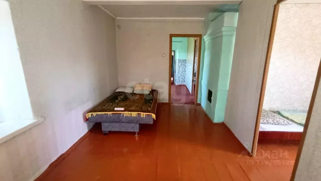 Дом в Кемеровская область, Юрга Линейный пер., 18 (39 м) - Фото 1