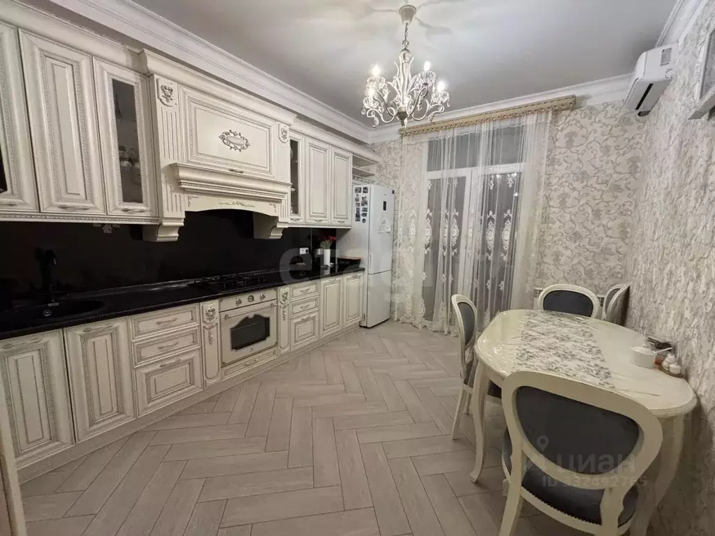 2-к кв. Дагестан, Махачкала ул. Кадарская, 36 (80.0 м) - Фото 1