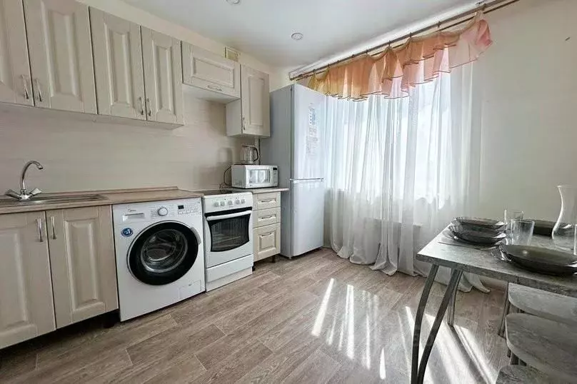 2-к кв. Самарская область, Тольятти Южное ш., 33 (64.0 м) - Фото 2