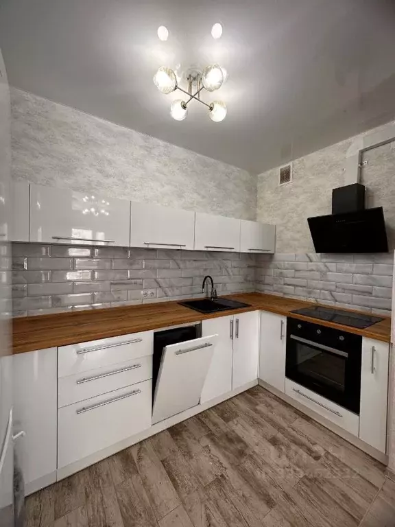 3-к кв. Крым, Симферополь ул. Бородина, 59 (70.0 м) - Фото 1