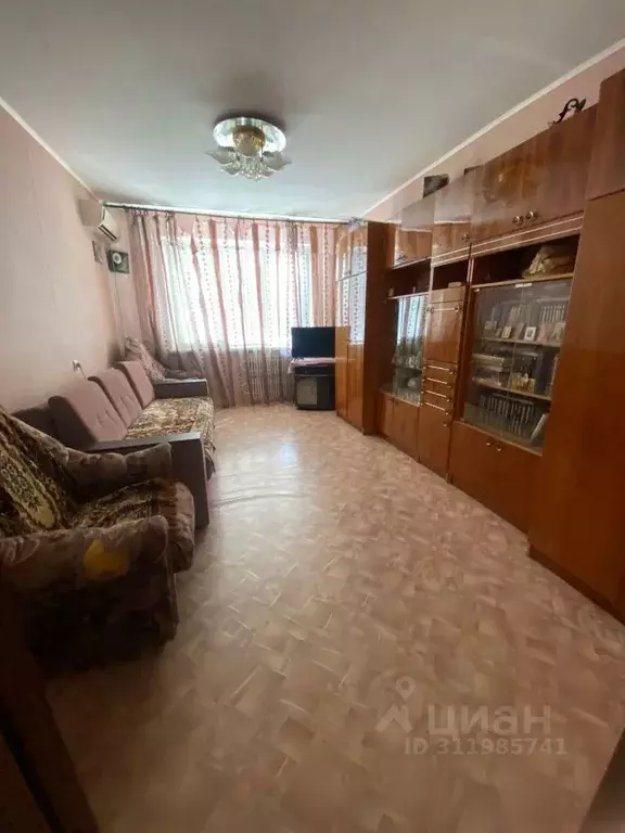 2-к кв. Волгоградская область, Волгоград ул. Репина, 13 (48.0 м) - Фото 0