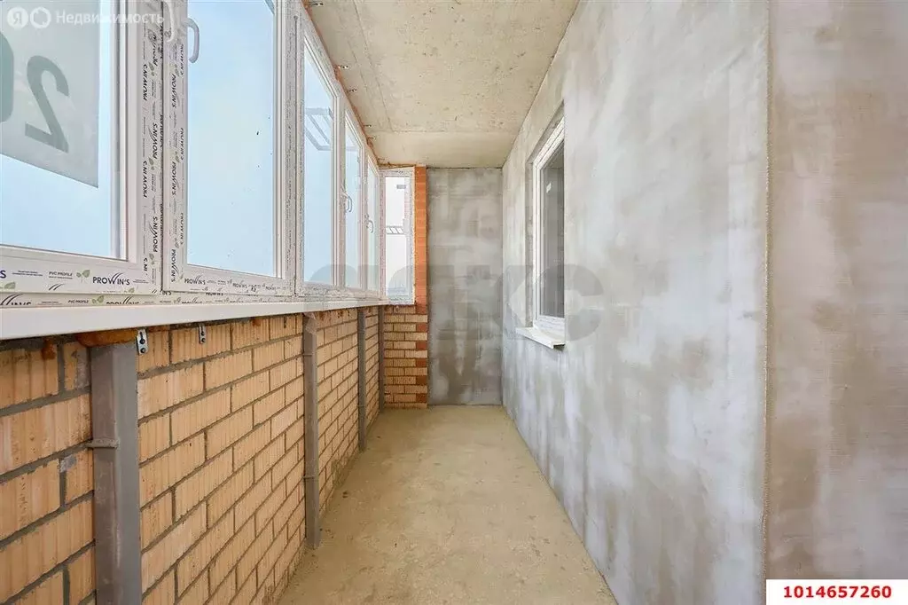 2-комнатная квартира: Краснодар, улица Западный Обход, 45к1 (55.9 м) - Фото 0