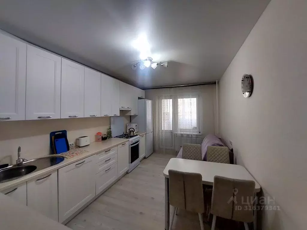 2-к кв. Владимирская область, Владимир просп. Строителей, 1а (56.9 м) - Фото 1