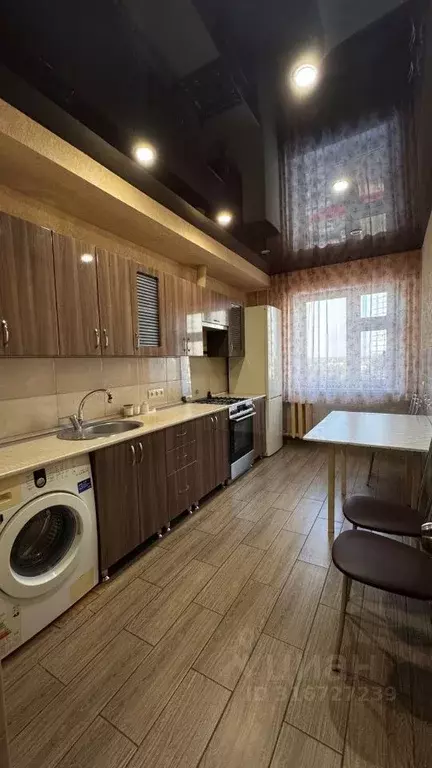 3-к кв. Татарстан, Набережные Челны 12-й комплекс, 8 (68.7 м) - Фото 0