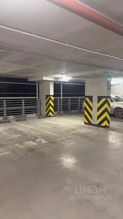 Гараж в Свердловская область, Екатеринбург ул. 8 Марта, 204Г/3 (14 м) - Фото 1