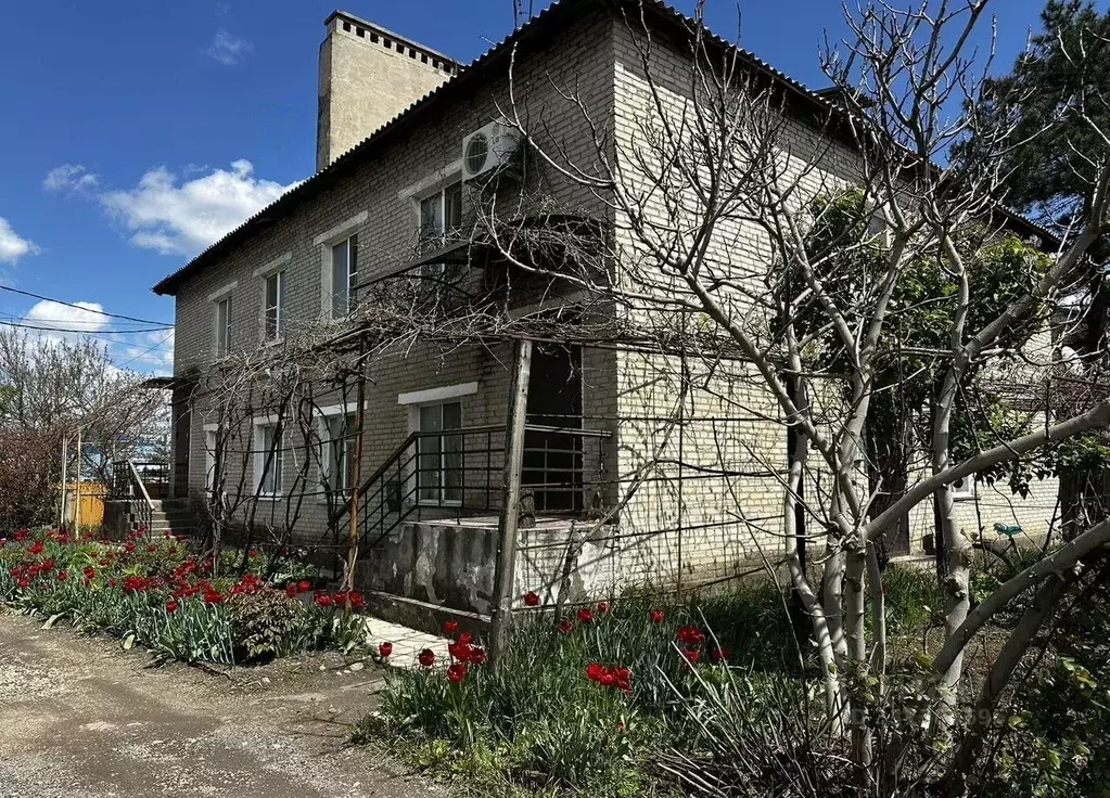 3-к кв. Краснодарский край, Крымск Привокзальная ул., 8А (72.0 м) - Фото 2