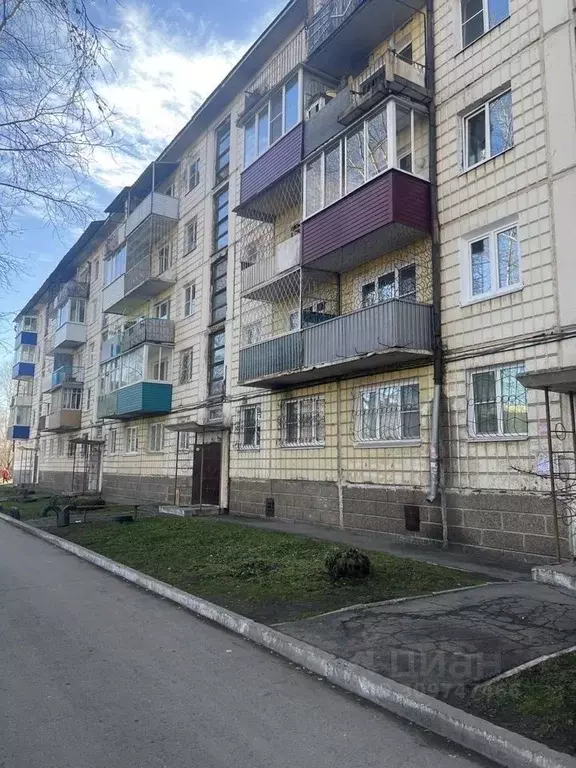 2-к кв. Иркутская область, Усолье-Сибирское ул. Толбухина, 1 (46.0 м) - Фото 1