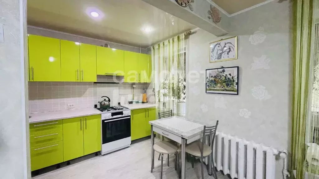 2-к кв. Волгоградская область, Волгоград ул. Кирова, 128 (49.4 м) - Фото 2