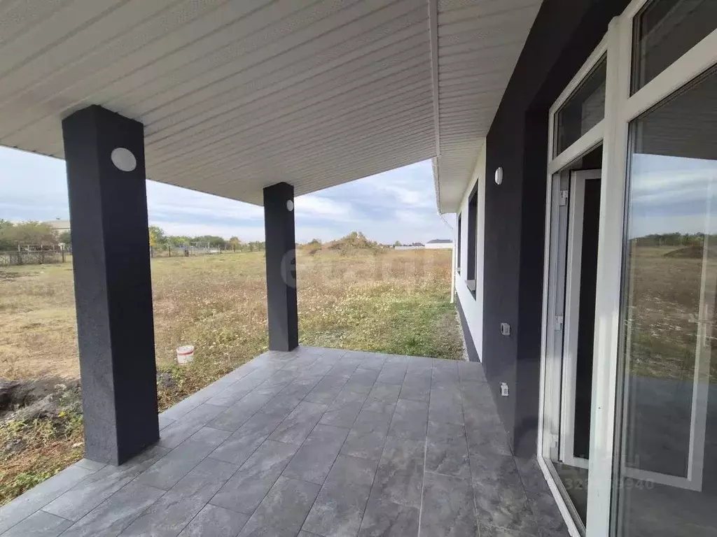 Дом в Белгородская область, Белгородский район, Хохловское с/пос, с. ... - Фото 1