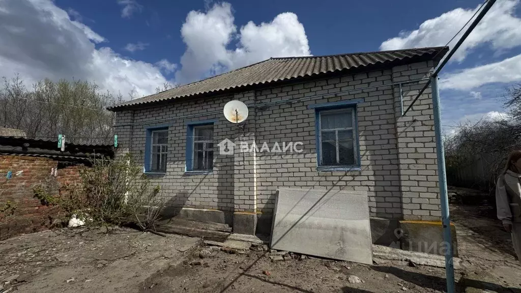 Дом в Белгородская область, Старооскольский городской округ, с. ... - Фото 1