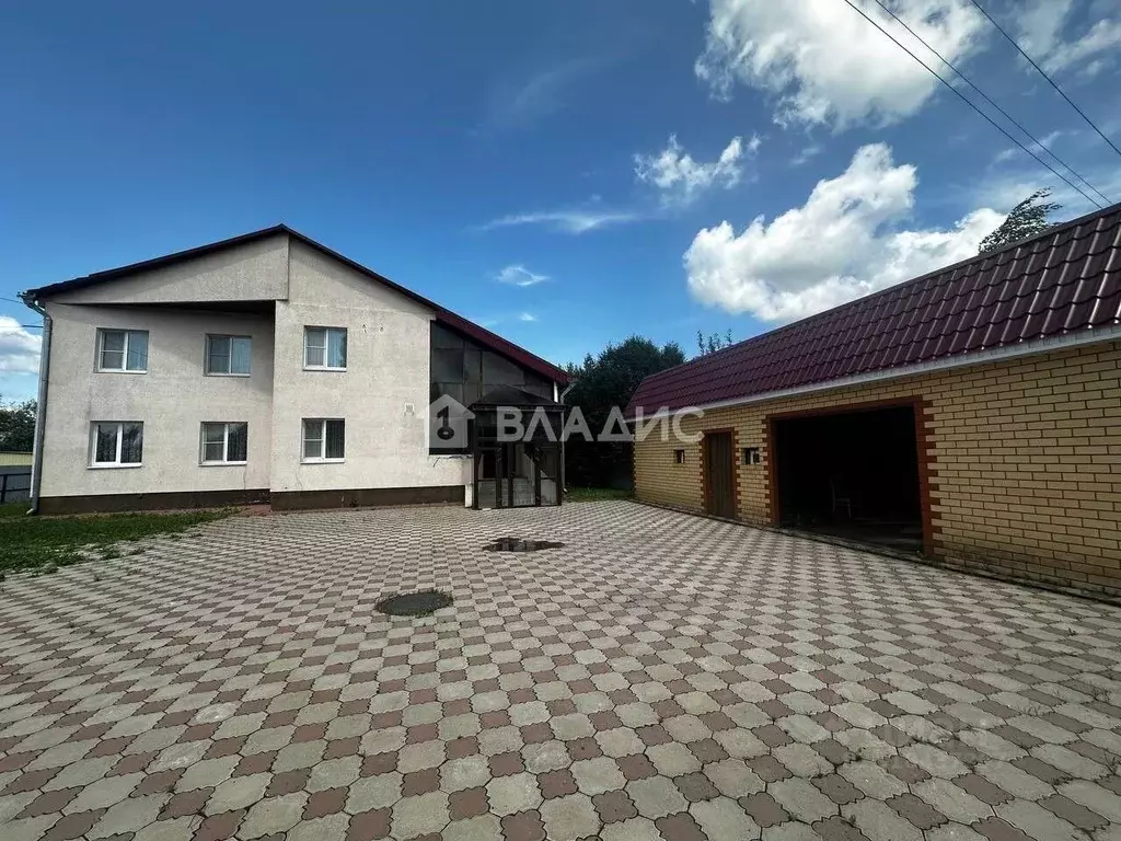 Дом в Пензенская область, Бессоновский район, с. Чемодановка ... - Фото 1