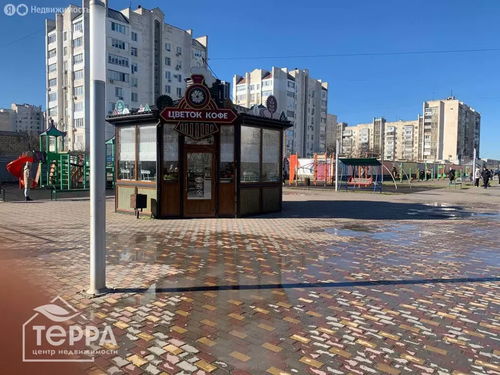 3-комнатная квартира: Евпатория, проспект Победы, 60 (73 м) - Фото 1