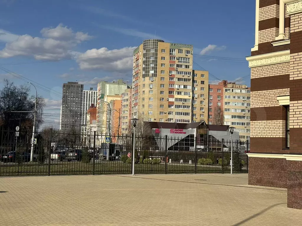3-к. квартира, 95 м, 5/10 эт. - Фото 1
