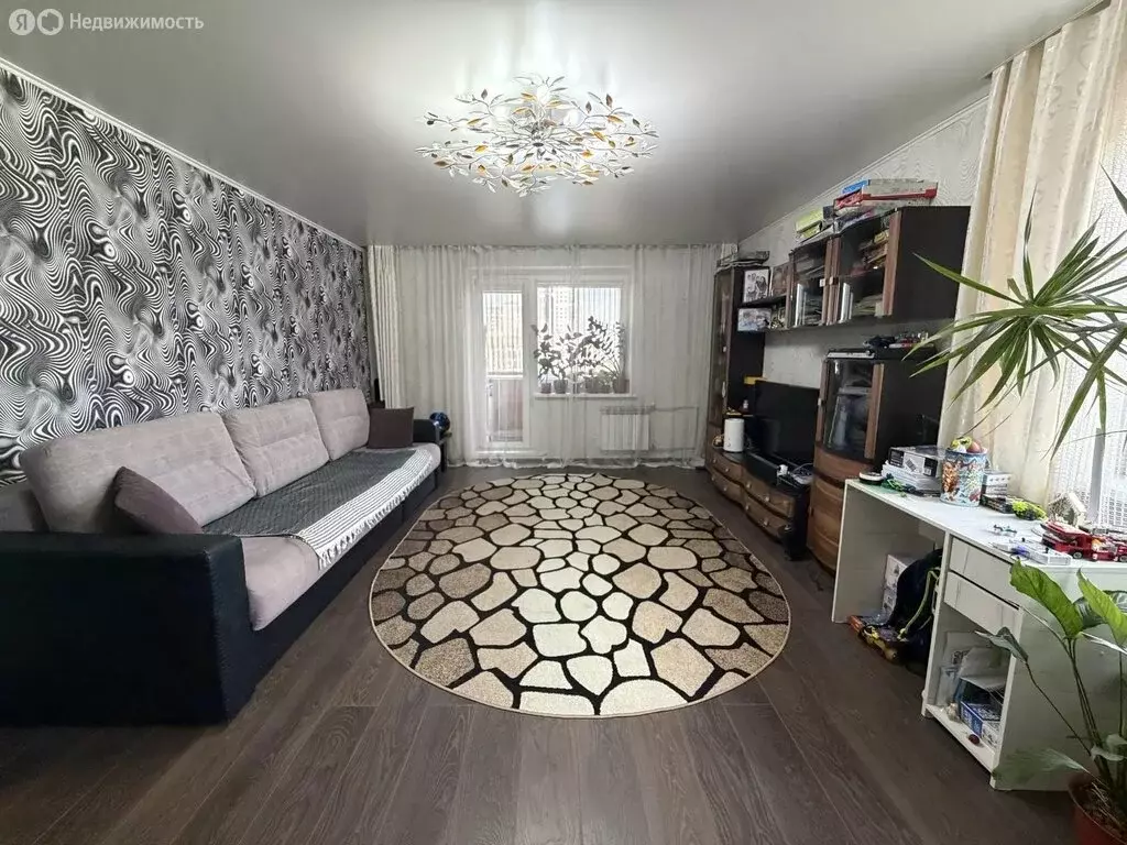 2-комнатная квартира: Челябинск, улица Братьев Кашириных, 88 (56 м) - Фото 2