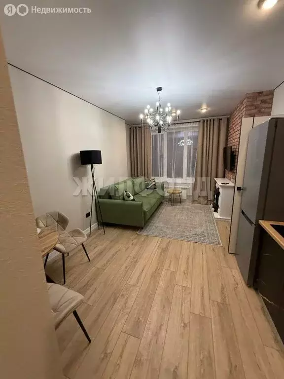 1-комнатная квартира: Абакан, улица Ленинского Комсомола, 77 (36 м) - Фото 2