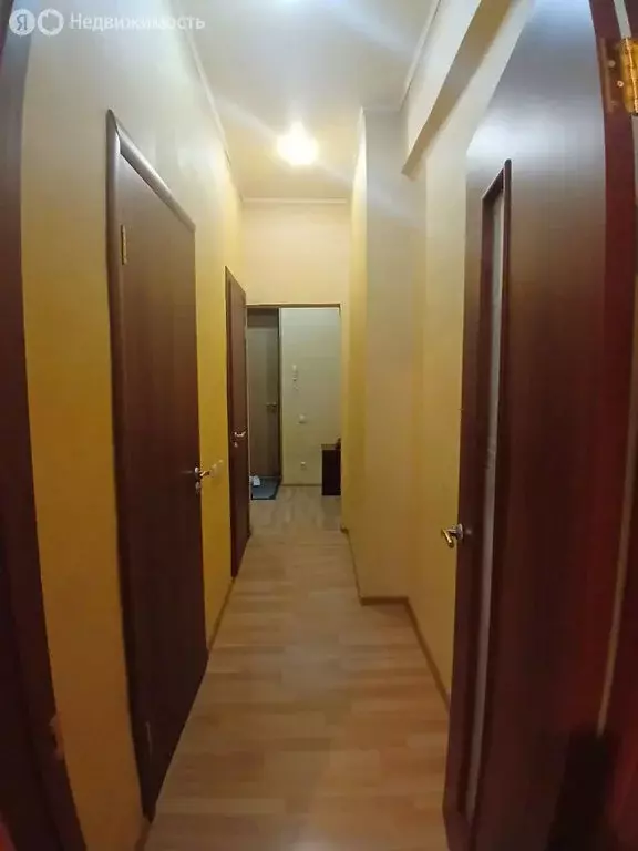 3-комнатная квартира: Стерлитамак, улица Суворова, 3 (73 м) - Фото 1