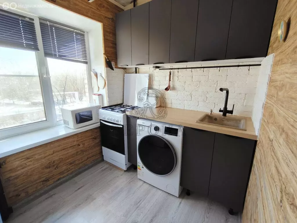 3-комнатная квартира: деревня Кузнецы, Новая улица, 4 (58 м) - Фото 2