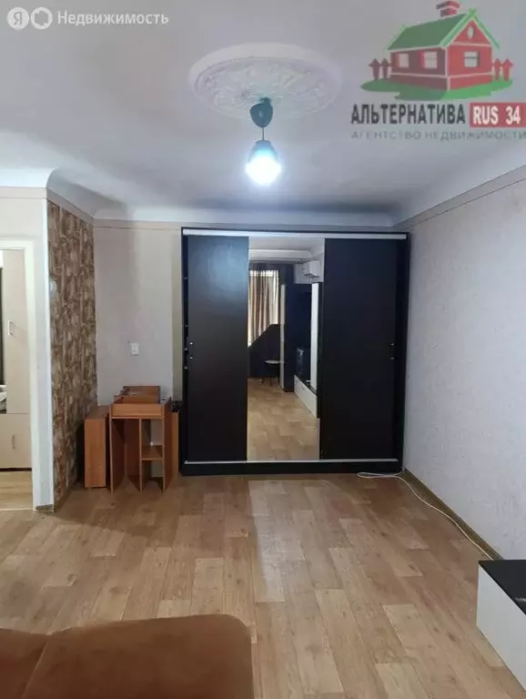 1-комнатная квартира: Волгоград, Депутатская улица, 15 (32 м) - Фото 1