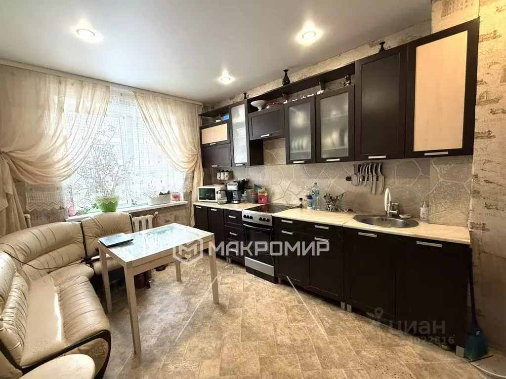 3-к кв. Брянская область, Брянск Уральский пер., 10/1 (72.8 м) - Фото 0