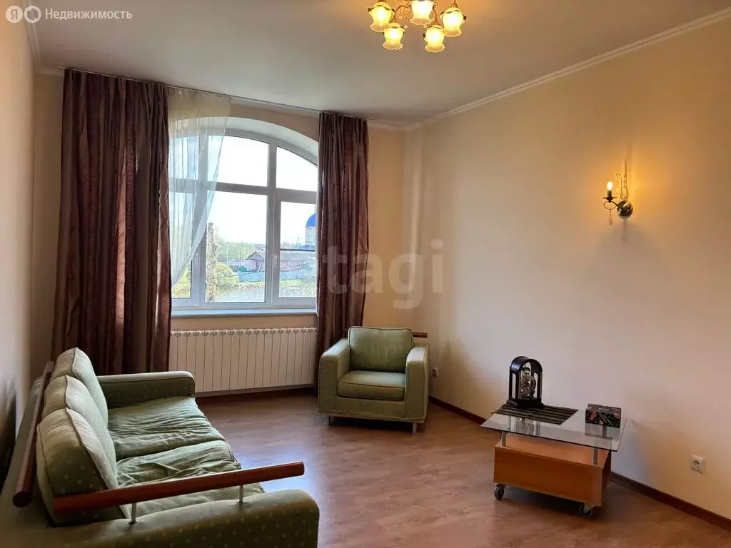 Дом в посёлок совхоза Будённовец, Гаражная улица (441.7 м) - Фото 1
