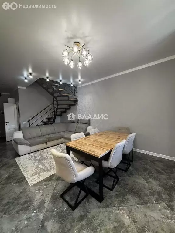 3-комнатная квартира: Гурьевск, улица Гурьева, 25Дс2 (105 м) - Фото 1