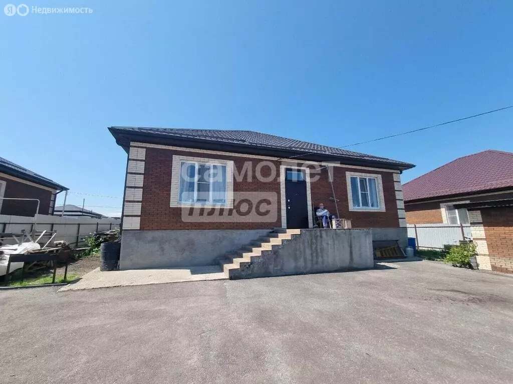 Дом в станица Ессентукская, Степная улица, 68 (180 м) - Фото 1