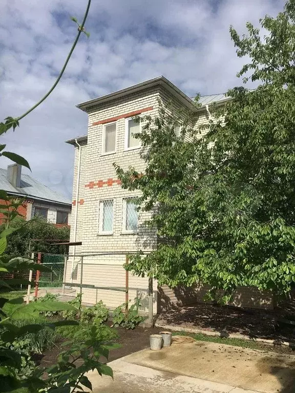 Дом 374 м на участке 9 сот. - Фото 0