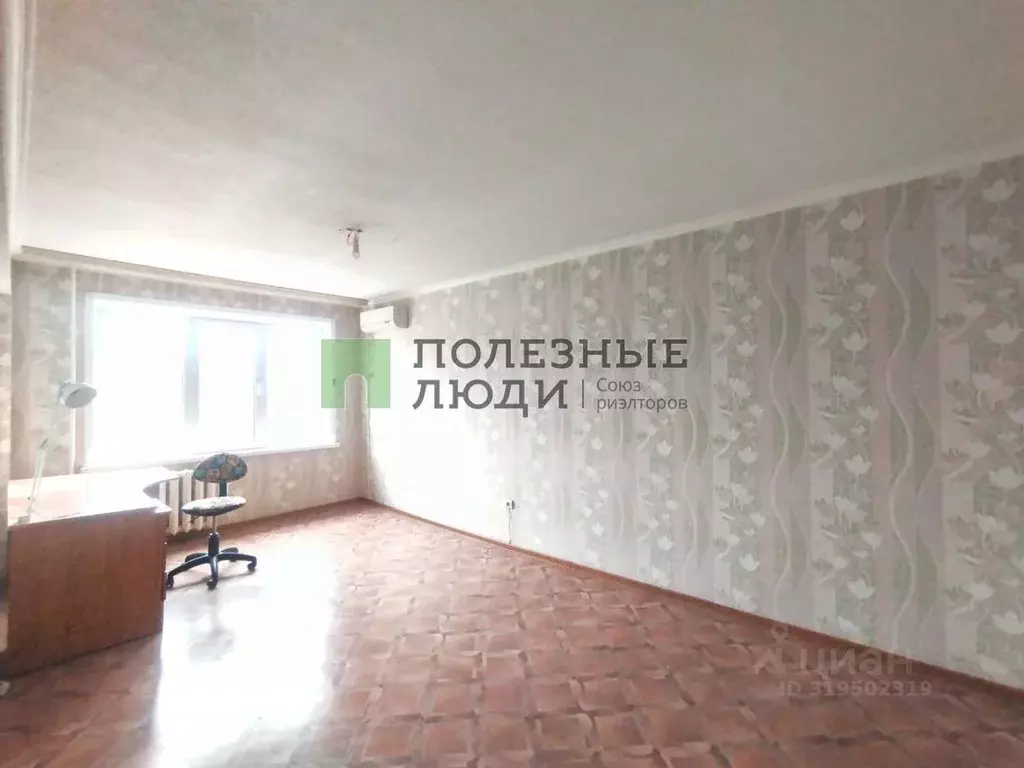 3-к кв. Астраханская область, Астрахань ул. Ботвина, 8 (64.8 м) - Фото 1