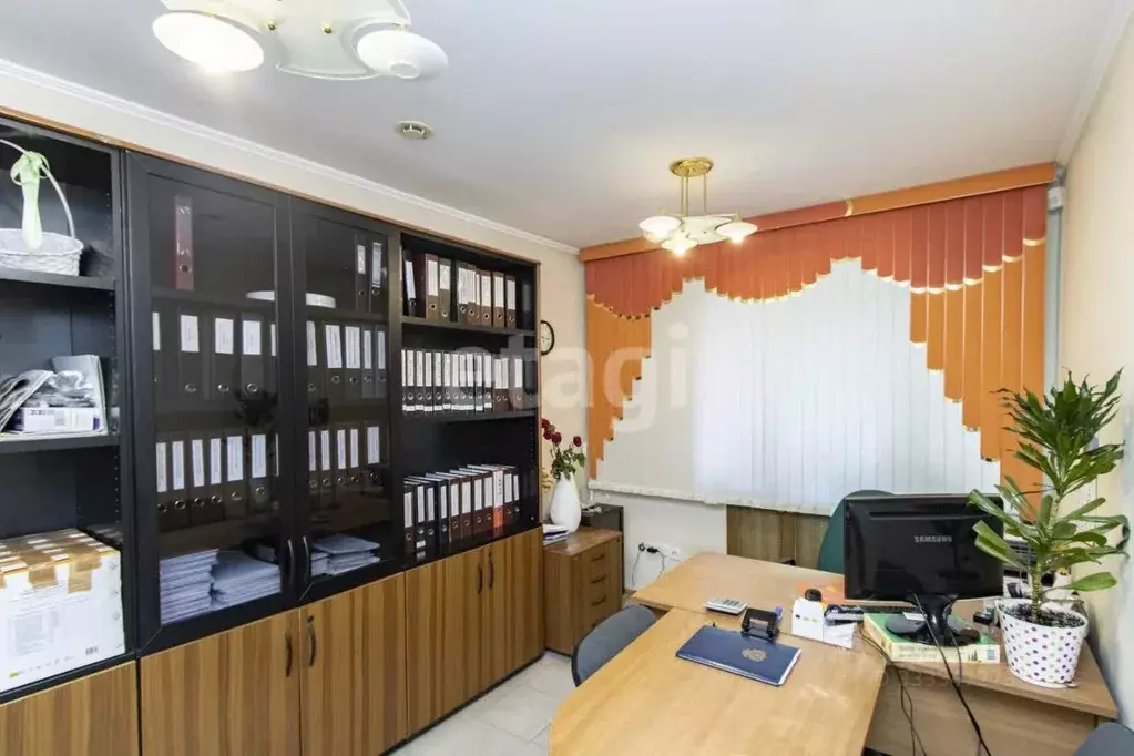 Офис в Тюменская область, Тюмень Харьковская ул., 59к2 (140 м) - Фото 1