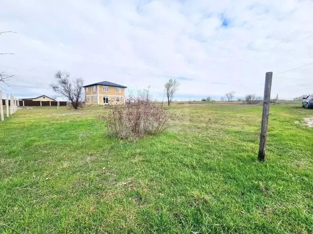 Участок в Крым, Симферопольский район, Перовское с/пос, СЭЛМА СПК ул. ... - Фото 1