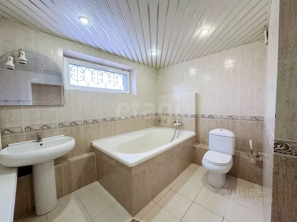 4-к кв. Хабаровский край, Комсомольск-на-Амуре Комсомольская ул., 84 ... - Фото 1