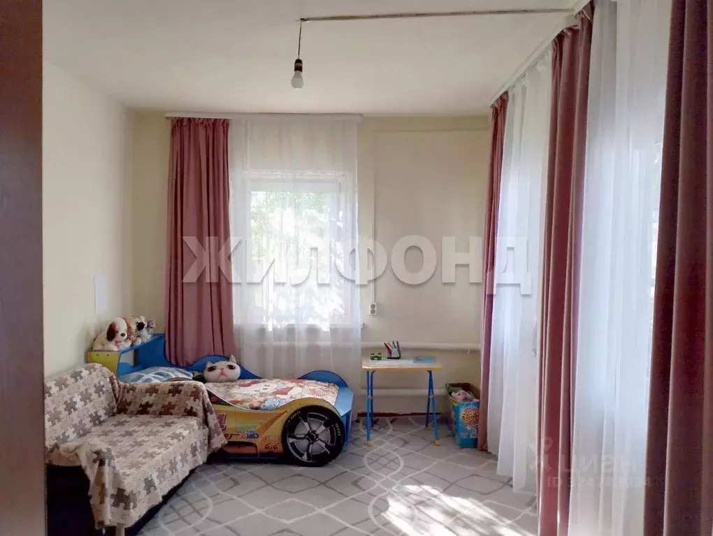 Дом в Новосибирская область, Новосибирск ул. Бердышева (42 м) - Фото 1