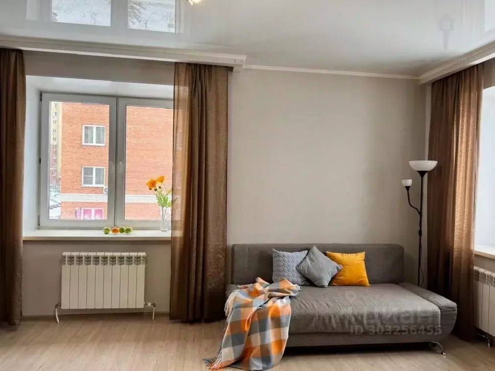 2-к кв. Омская область, Омск ул. Крупской, 14К3 (68.2 м) - Фото 1